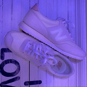 New Balance 620 alll white mens